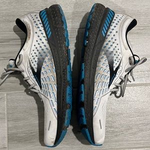 Brooks Adrenaline GTS 21